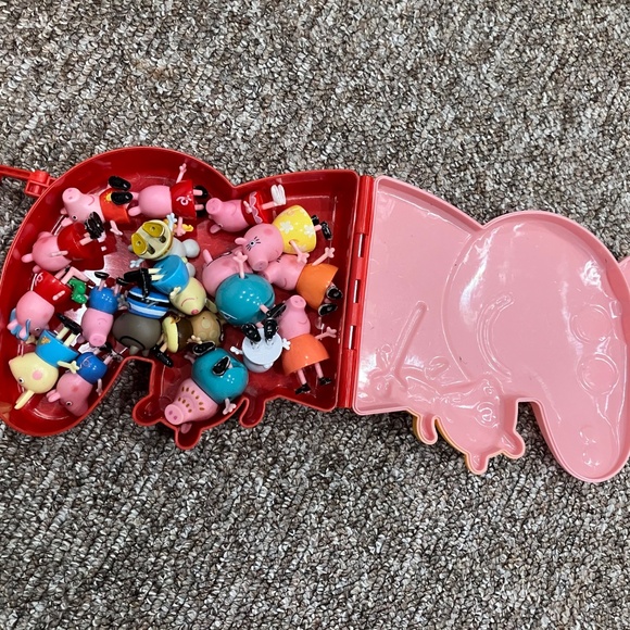 Peppa Pig Play Set - Picture 4 of 6